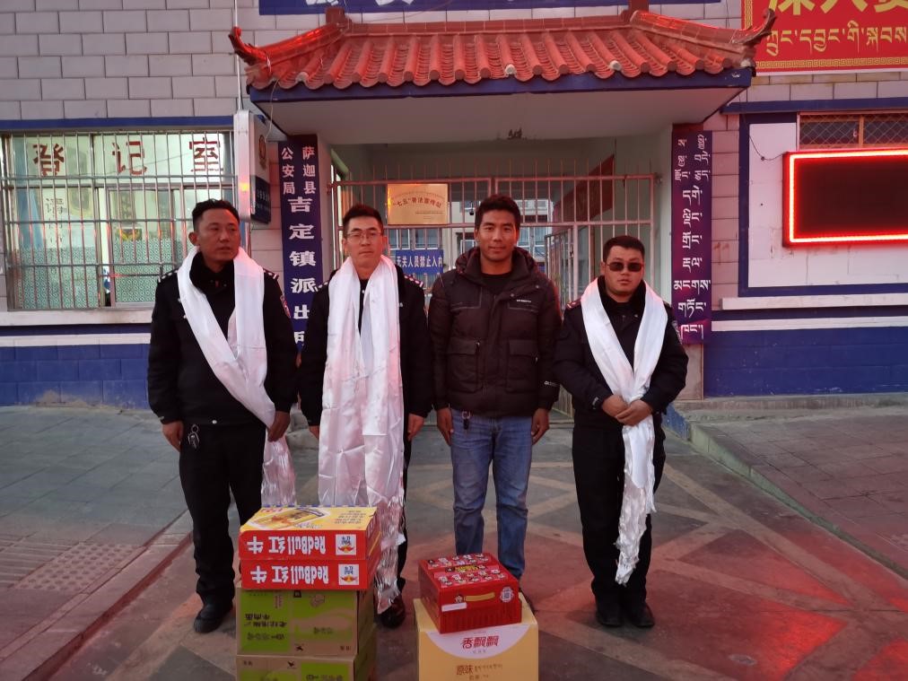 點(diǎn)贊！西藏圣凈環(huán)保服務(wù)有限公司送去的這份愛(ài)心